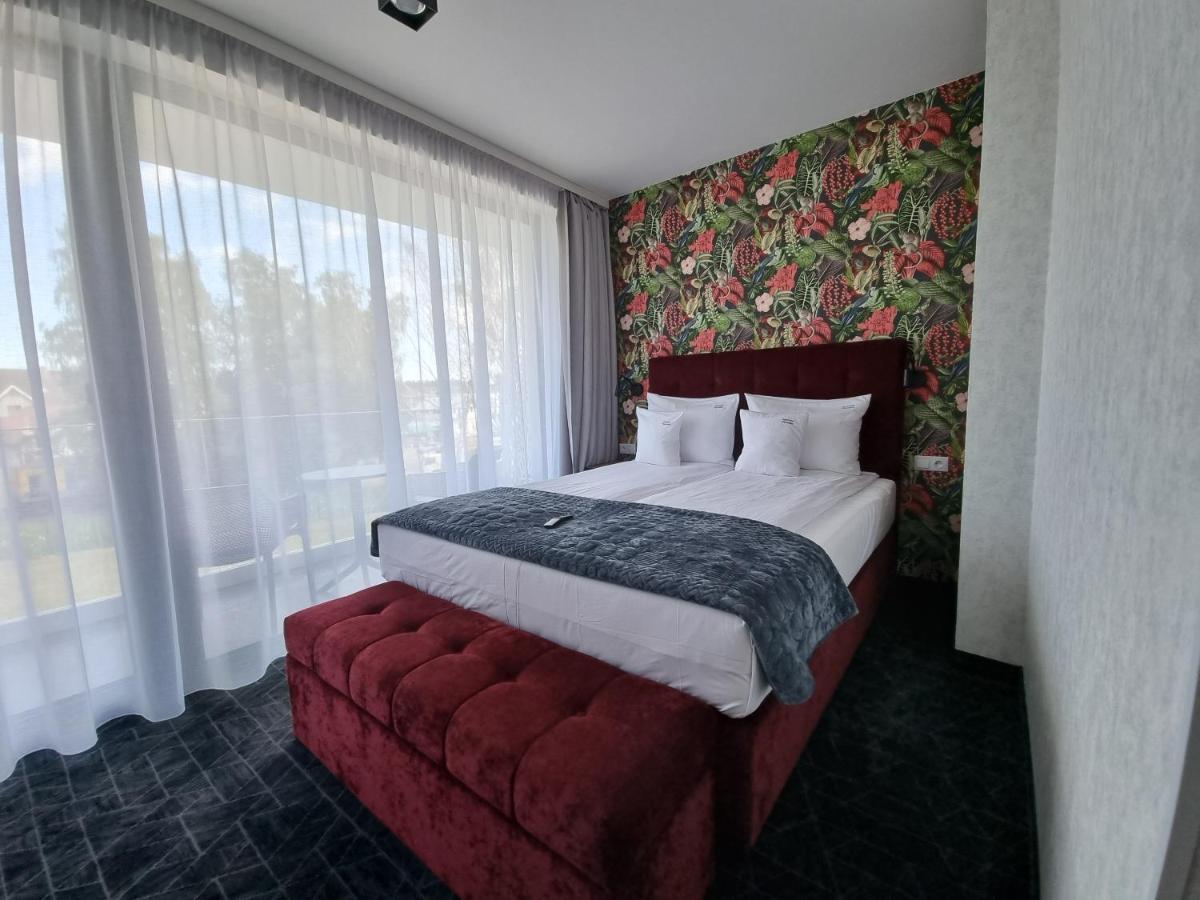 Aparthotel Paradise ジブヌベク エクステリア 写真