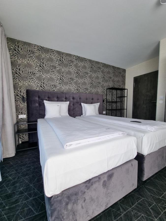 Aparthotel Paradise ジブヌベク エクステリア 写真